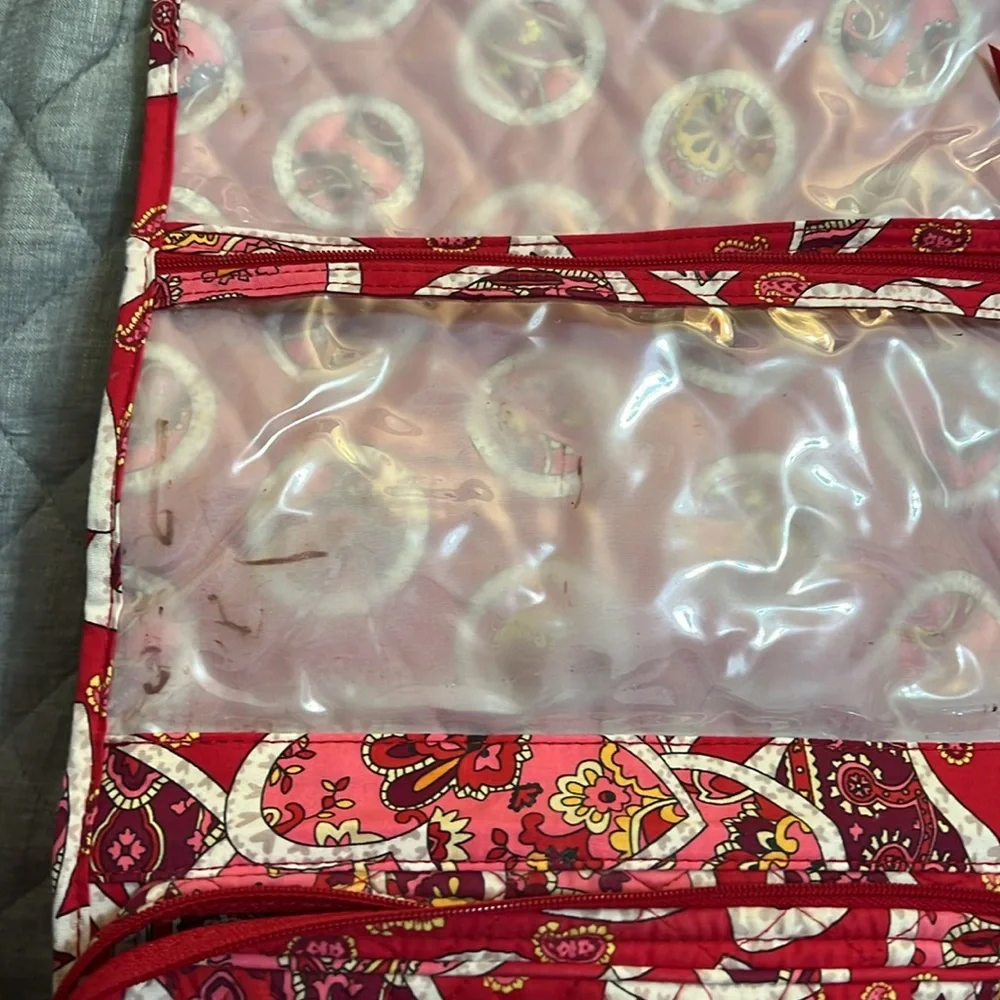 Vera Bradley retired red paisley hanging cosmetic bag and case - Picture 12 of 12